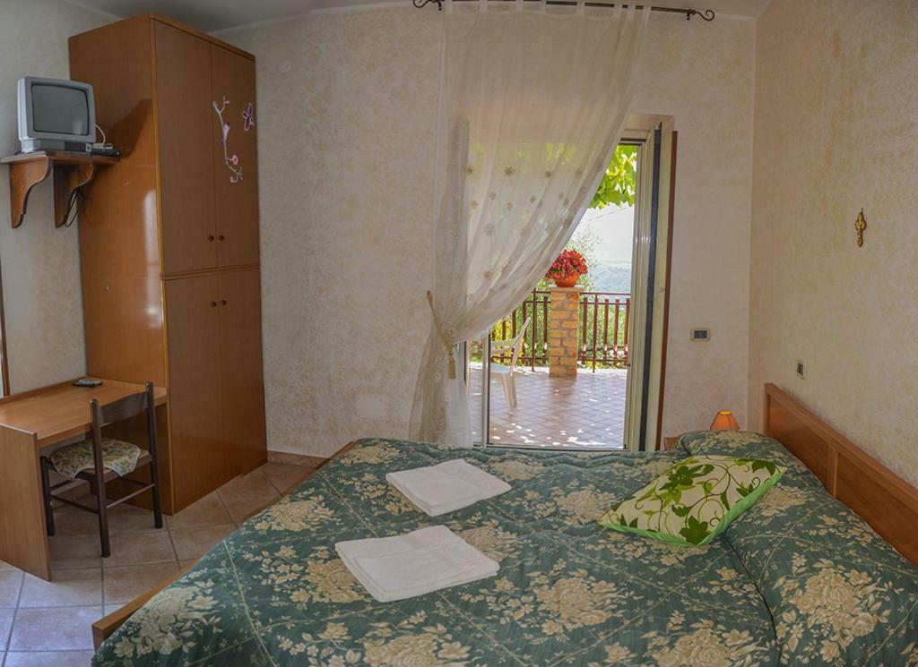 Casa Lieta Bed & Breakfast Subiaco Bagian luar foto
